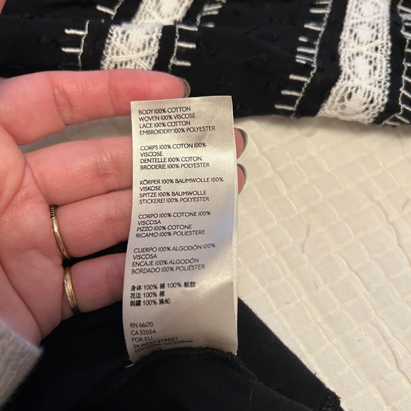 Maeve by Anthropologie Black Winona Embroidered Blouse Sz M - Picture 10 of 13